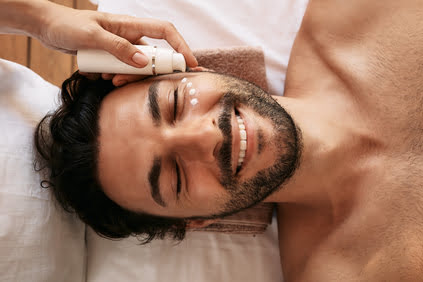 Les Secrets de la Cosmétique Naturelle : Choisir des Produits Sains pour Votre Peau