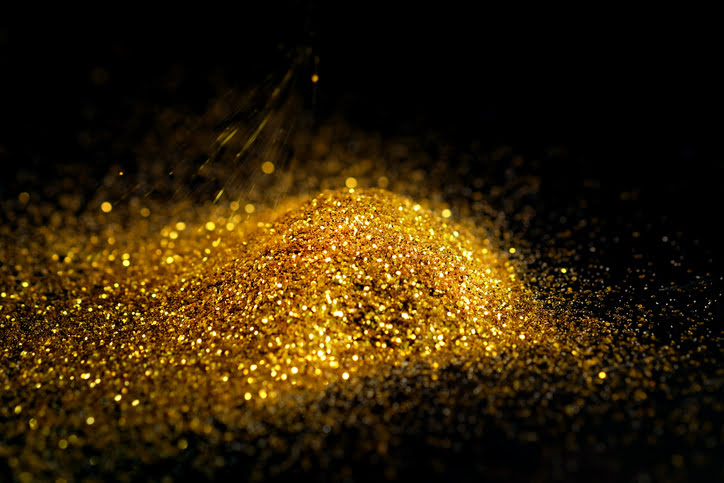 Les propriétés de l'or sur la peau : un trésor de bienfaits